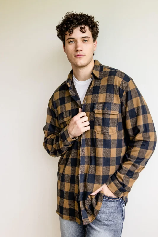 women's sporty tops1897 Legends Brushed Flannel Shirt for Men in Tan/Navy | 335-TAN/NAVY SMU