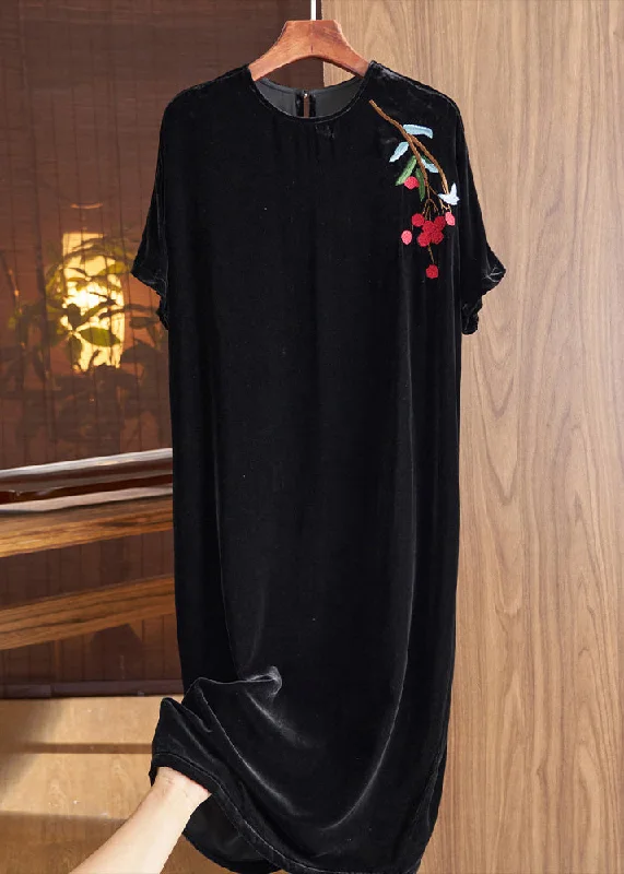 Casual jumpsuits & dresses for weekendsLoose Black O Neck Embroideried Silk Velour Dresses Fall