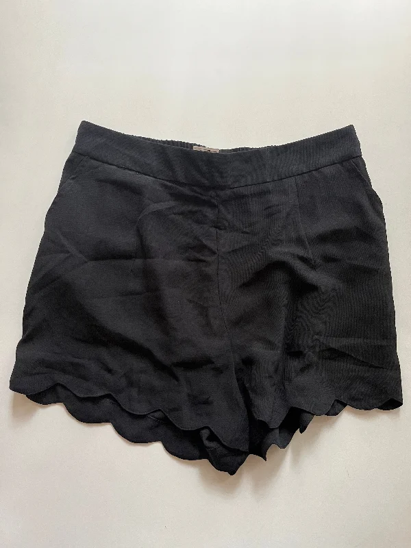 women's tapered shortsBlack Shorts Jodifl, Size 12