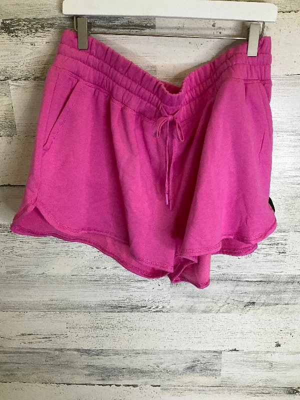 elegant women's shortsPink Shorts Champion, Size 20