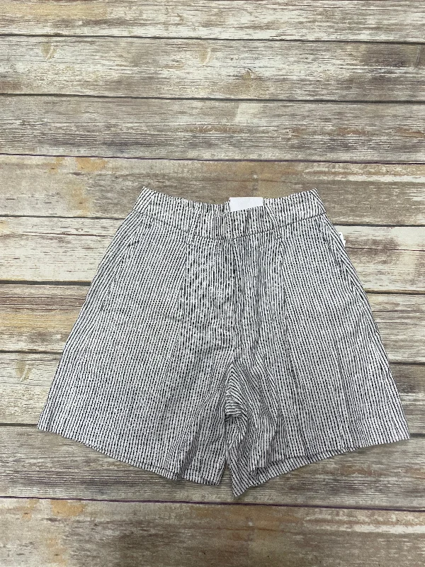 women's embroidered shortsStriped Pattern Shorts Old Navy, Size Xs