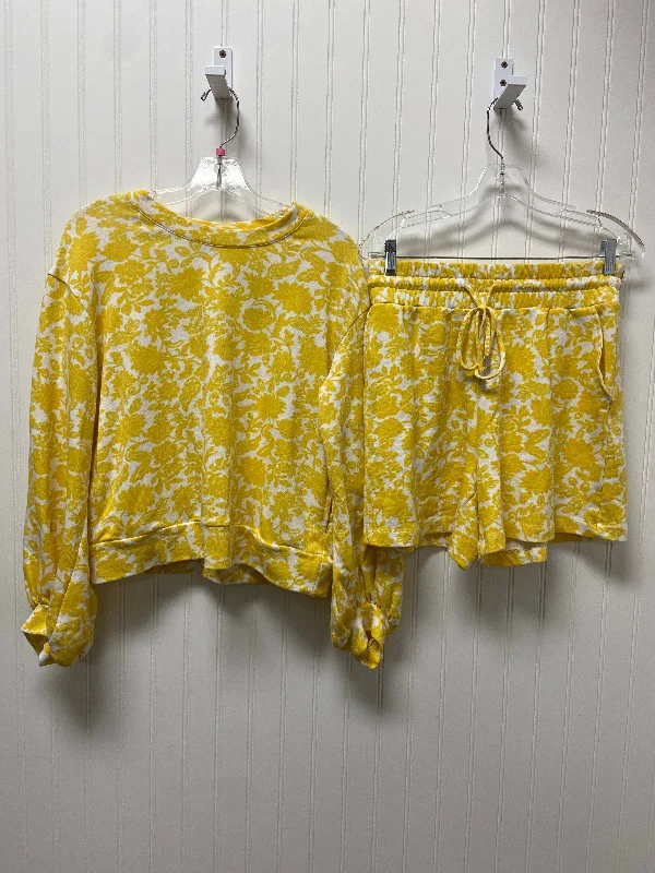 women's utility shortsWhite & Yellow Shorts Set Who What Wear, Size S